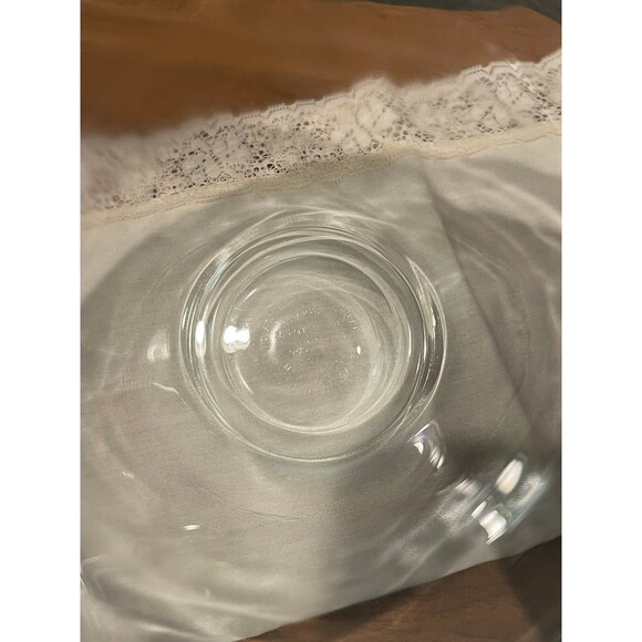 Vintage Pyrex Teal Teardrop Oval Mixing Bowl 2.5QT - Picture 8 of 9